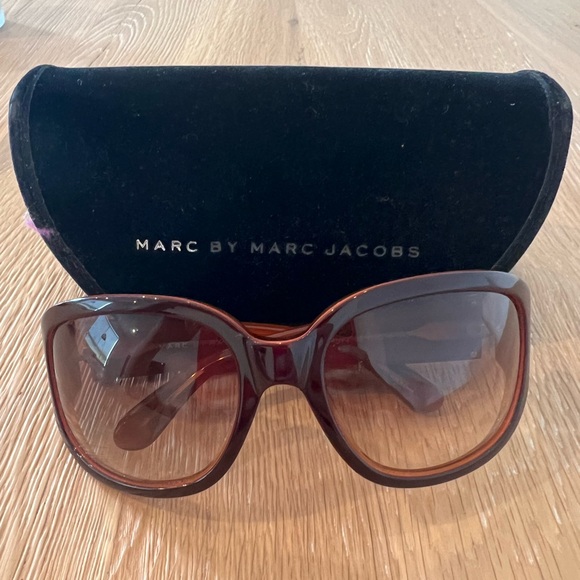 Marc by Marc Jacobs Tortoise Shell Sunglasses - vintage early 2000 main image 11